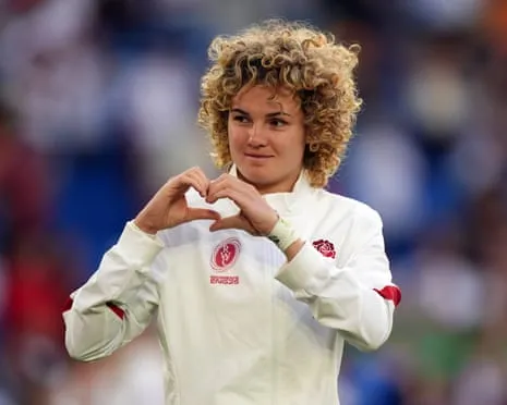 England's Kildunne and Hannah Botterman Fit to Take On France in Last Four Clash
